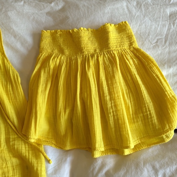 Stark Yellow S Top and M Skirt Set from TNT - Picture 4 of 6